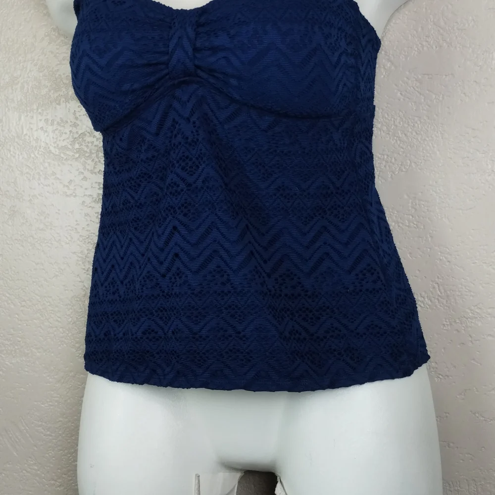 Catalina Women's Solid Crochet Bandini Swim Top Size   M ‎ 8/10